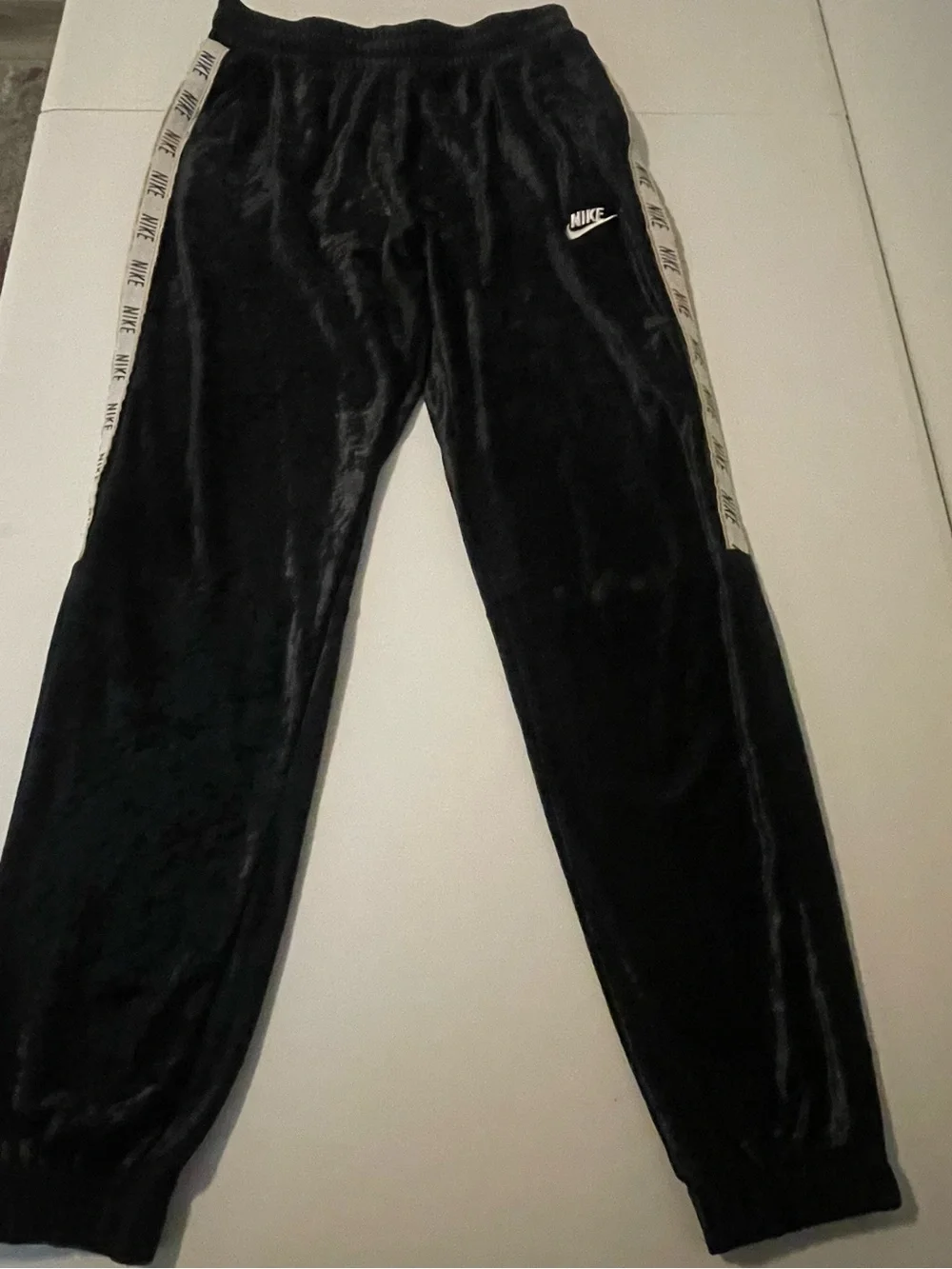 Nike Girls' Crushed Velour Track Pant/Jogger XL